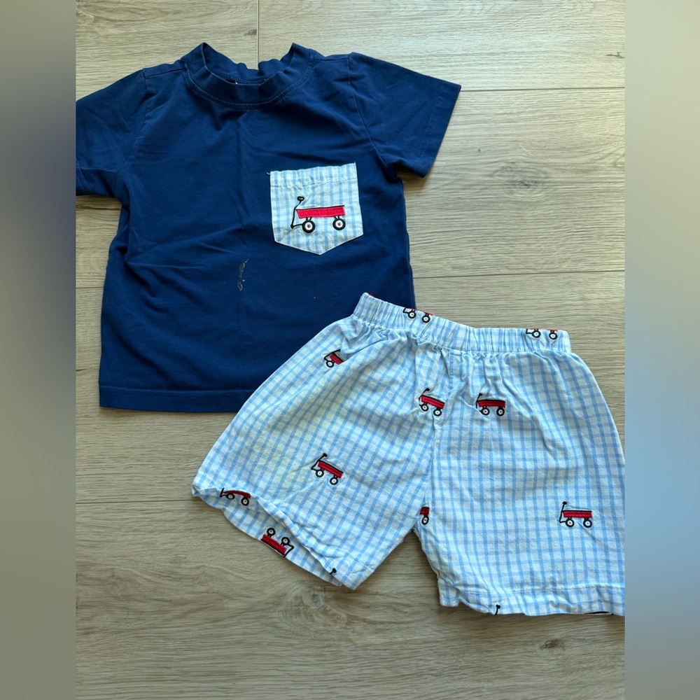 Little red wagon shorts set